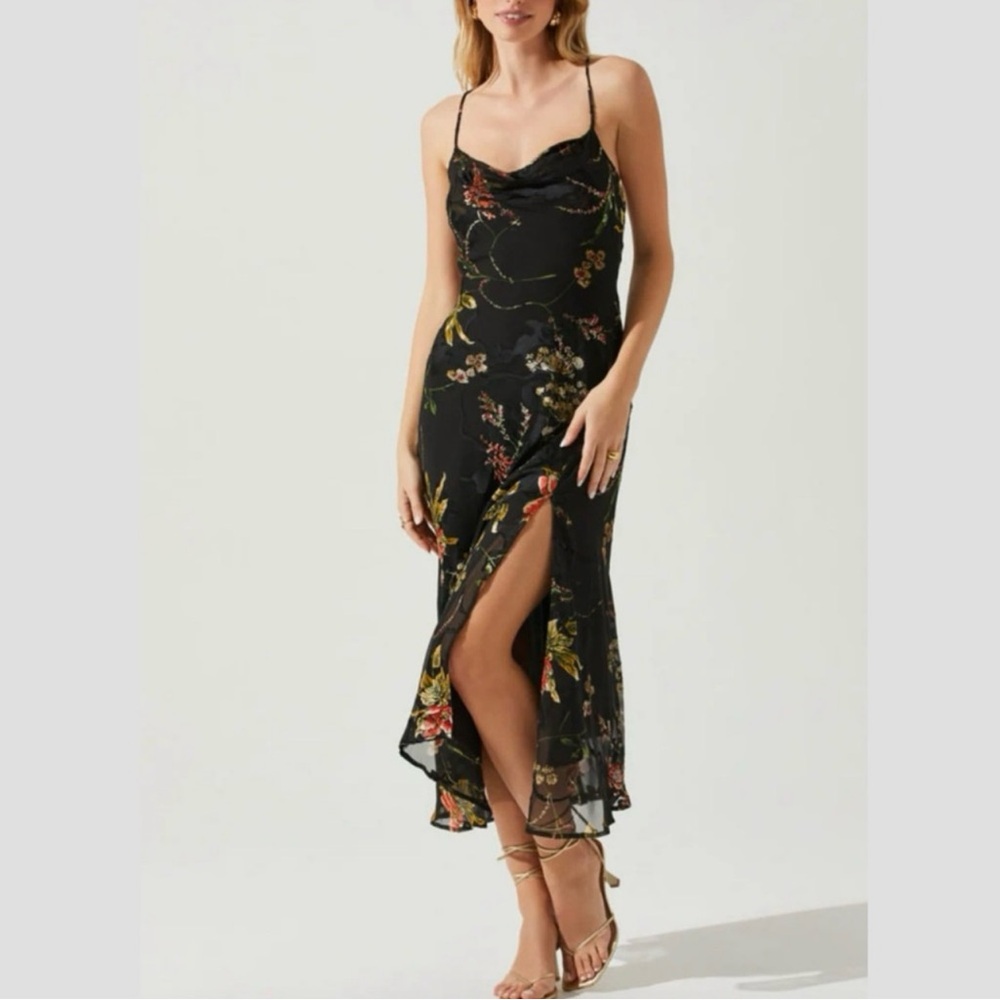 ASTR the Label Gaia Floral Burnout Midi Dress